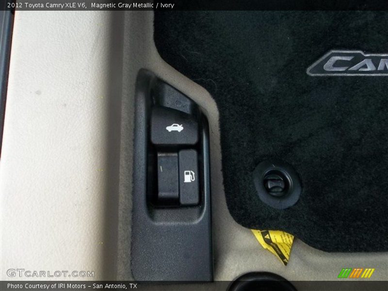Magnetic Gray Metallic / Ivory 2012 Toyota Camry XLE V6