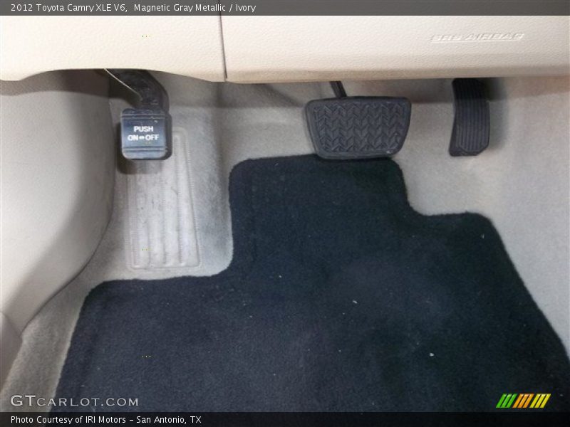 Magnetic Gray Metallic / Ivory 2012 Toyota Camry XLE V6