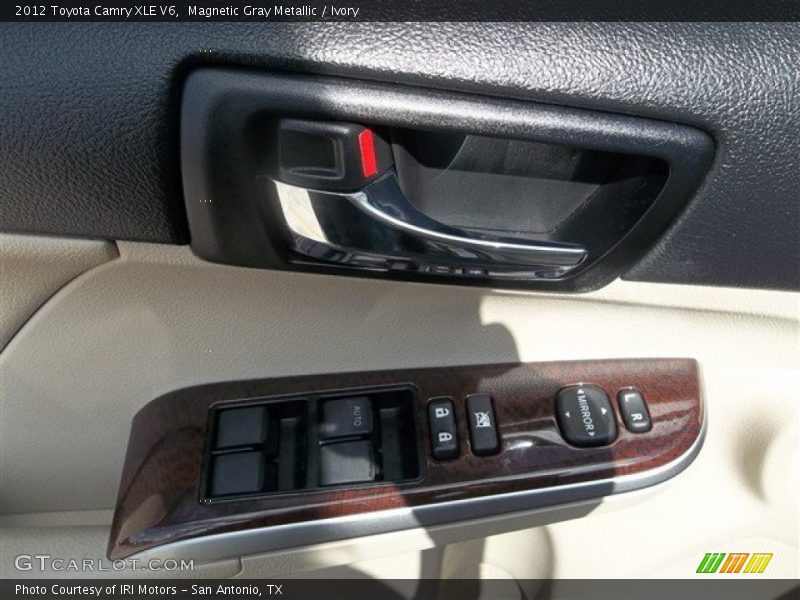 Magnetic Gray Metallic / Ivory 2012 Toyota Camry XLE V6