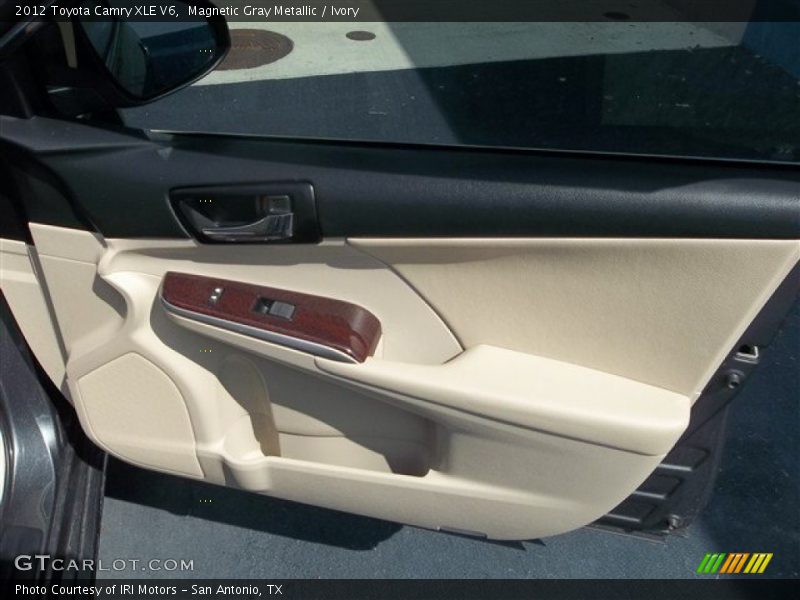 Magnetic Gray Metallic / Ivory 2012 Toyota Camry XLE V6