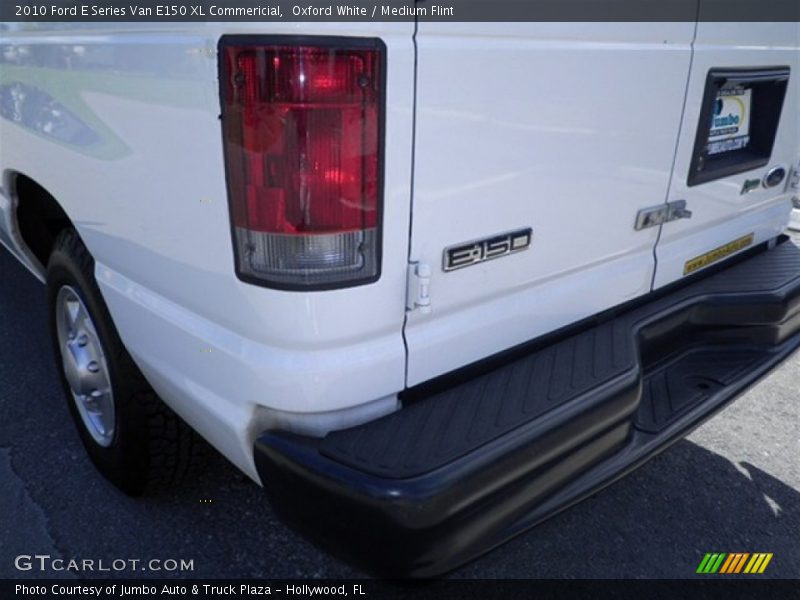 Oxford White / Medium Flint 2010 Ford E Series Van E150 XL Commericial