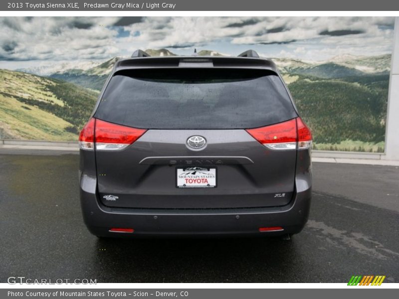 Predawn Gray Mica / Light Gray 2013 Toyota Sienna XLE