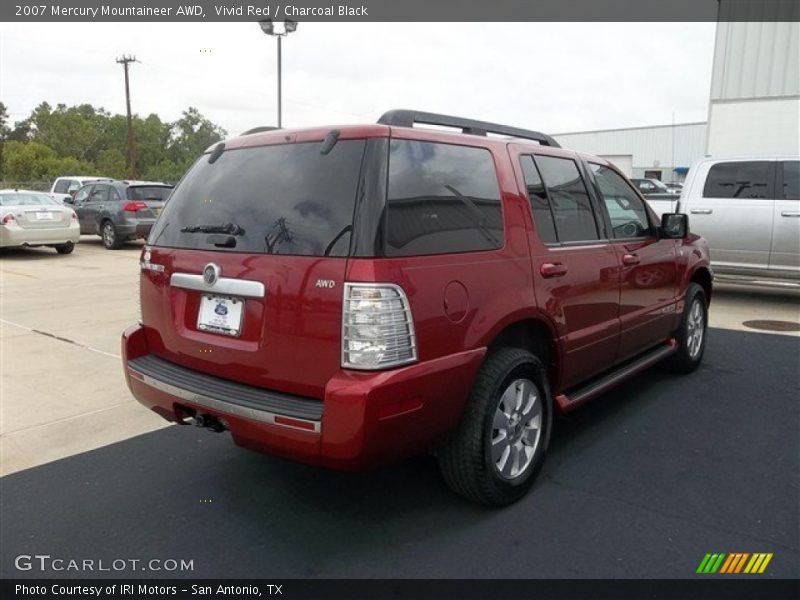 Vivid Red / Charcoal Black 2007 Mercury Mountaineer AWD