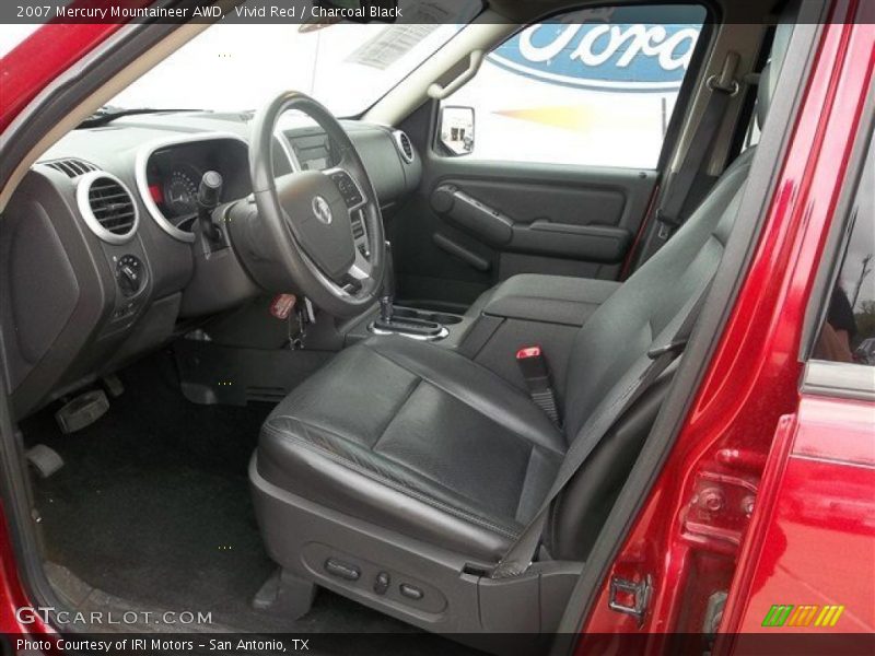 Vivid Red / Charcoal Black 2007 Mercury Mountaineer AWD