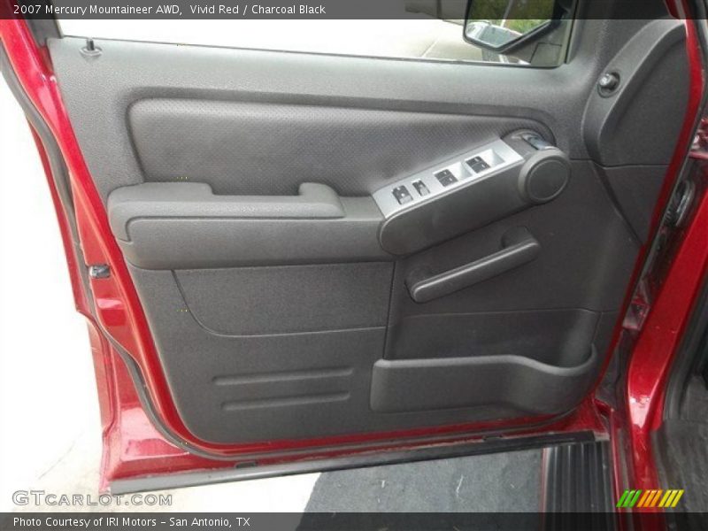 Vivid Red / Charcoal Black 2007 Mercury Mountaineer AWD