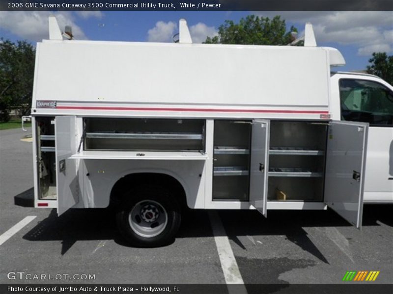  2006 Savana Cutaway 3500 Commercial Utility Truck White