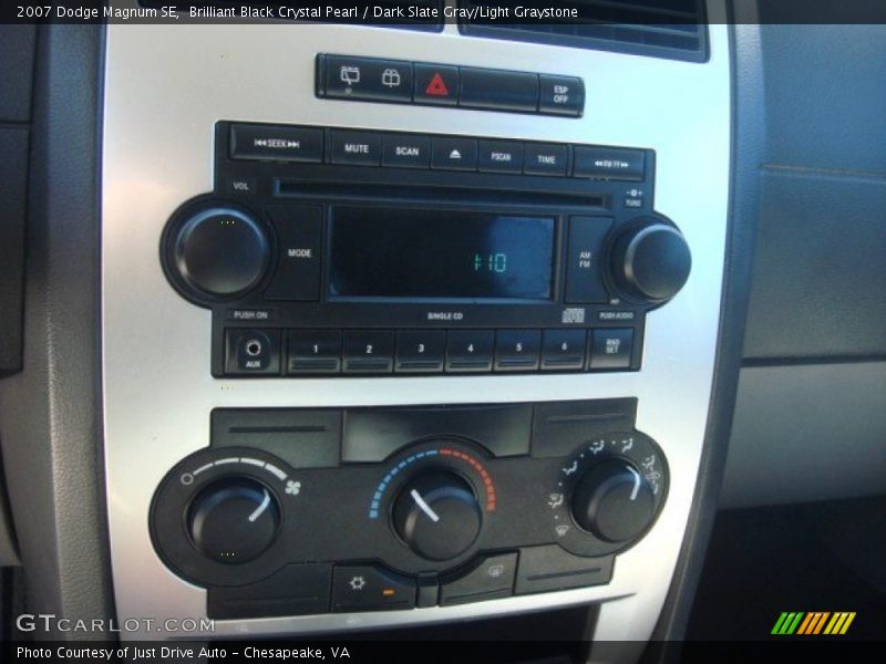 Brilliant Black Crystal Pearl / Dark Slate Gray/Light Graystone 2007 Dodge Magnum SE