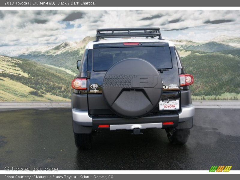 Black / Dark Charcoal 2013 Toyota FJ Cruiser 4WD