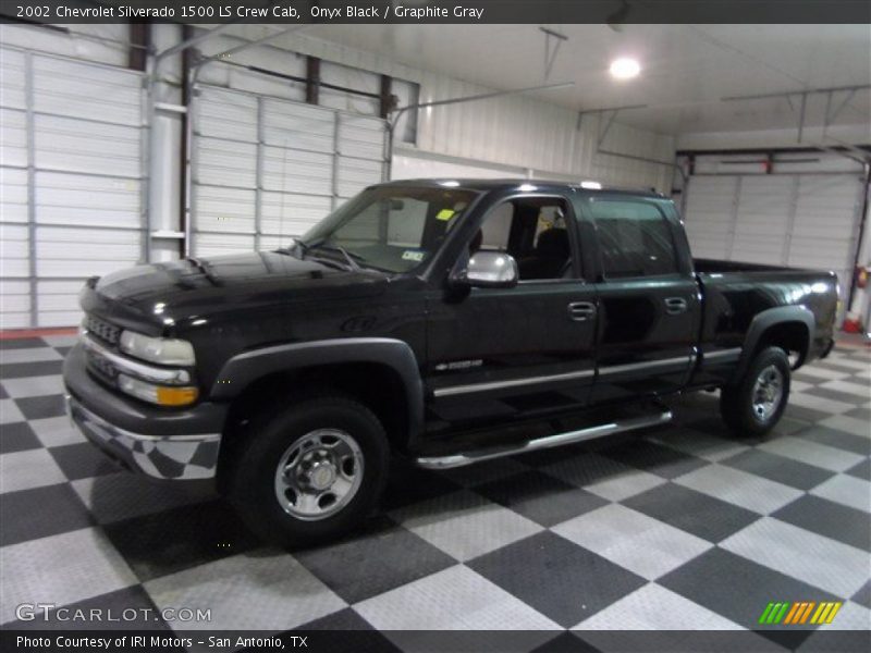 Onyx Black / Graphite Gray 2002 Chevrolet Silverado 1500 LS Crew Cab