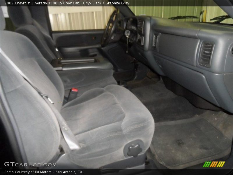 Onyx Black / Graphite Gray 2002 Chevrolet Silverado 1500 LS Crew Cab