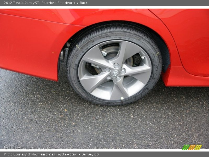 Barcelona Red Metallic / Black 2012 Toyota Camry SE
