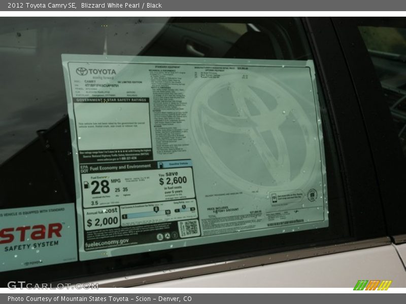 Blizzard White Pearl / Black 2012 Toyota Camry SE