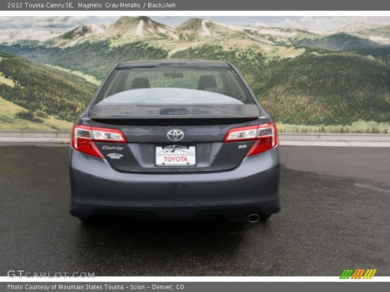 Magnetic Gray Metallic / Black/Ash 2012 Toyota Camry SE