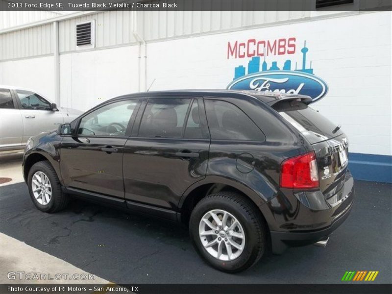 Tuxedo Black Metallic / Charcoal Black 2013 Ford Edge SE