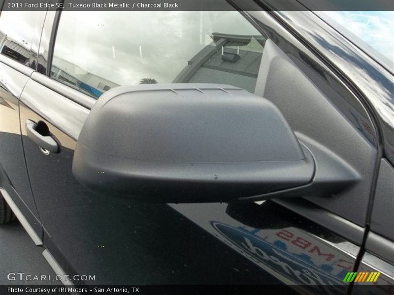 Tuxedo Black Metallic / Charcoal Black 2013 Ford Edge SE