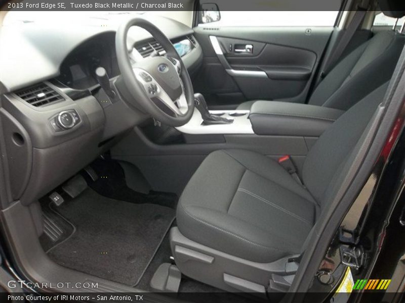 Tuxedo Black Metallic / Charcoal Black 2013 Ford Edge SE