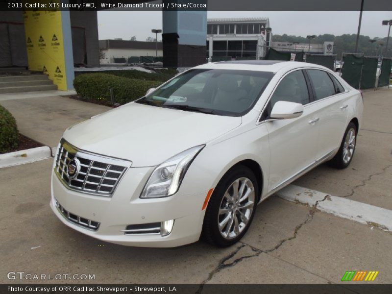 White Diamond Tricoat / Shale/Cocoa 2013 Cadillac XTS Luxury FWD