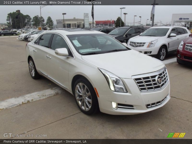 White Diamond Tricoat / Shale/Cocoa 2013 Cadillac XTS Luxury FWD