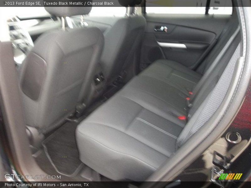 Tuxedo Black Metallic / Charcoal Black 2013 Ford Edge SE