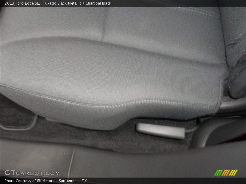 Tuxedo Black Metallic / Charcoal Black 2013 Ford Edge SE