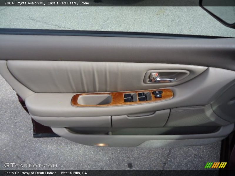 Cassis Red Pearl / Stone 2004 Toyota Avalon XL