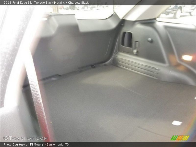 Tuxedo Black Metallic / Charcoal Black 2013 Ford Edge SE