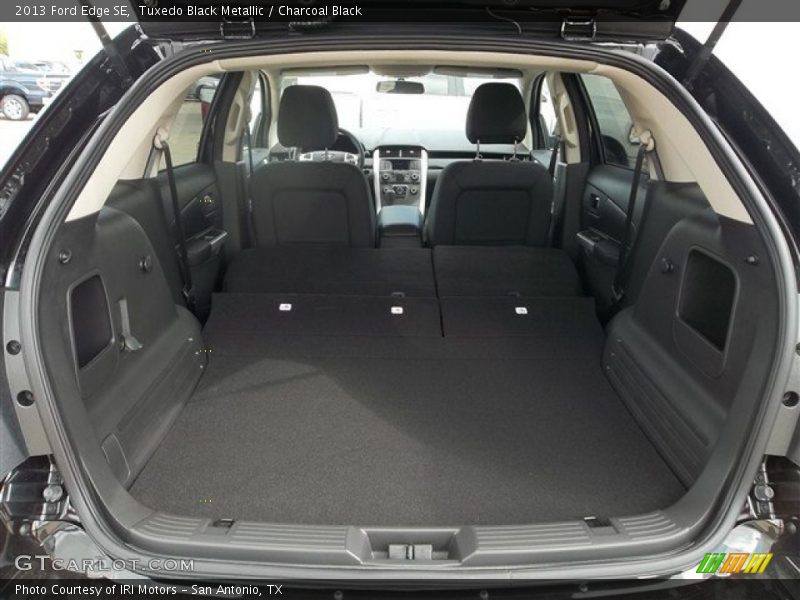 Tuxedo Black Metallic / Charcoal Black 2013 Ford Edge SE