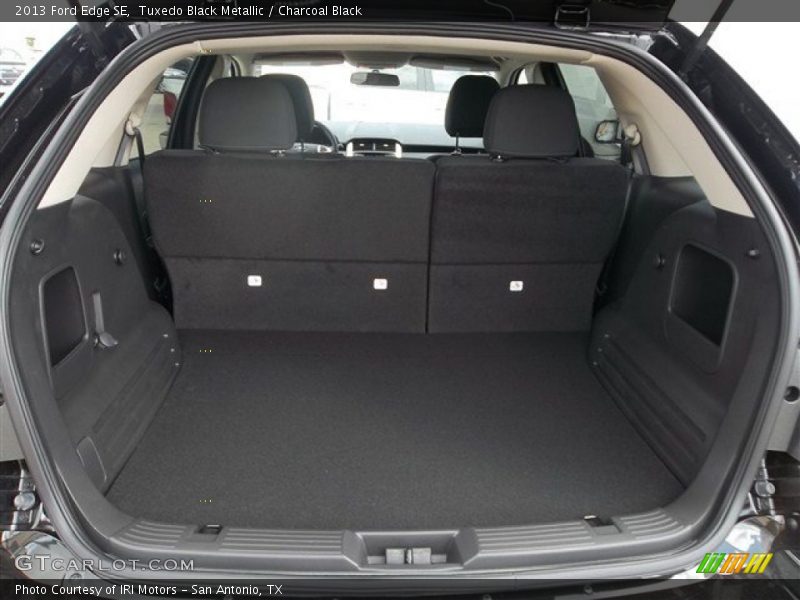 Tuxedo Black Metallic / Charcoal Black 2013 Ford Edge SE