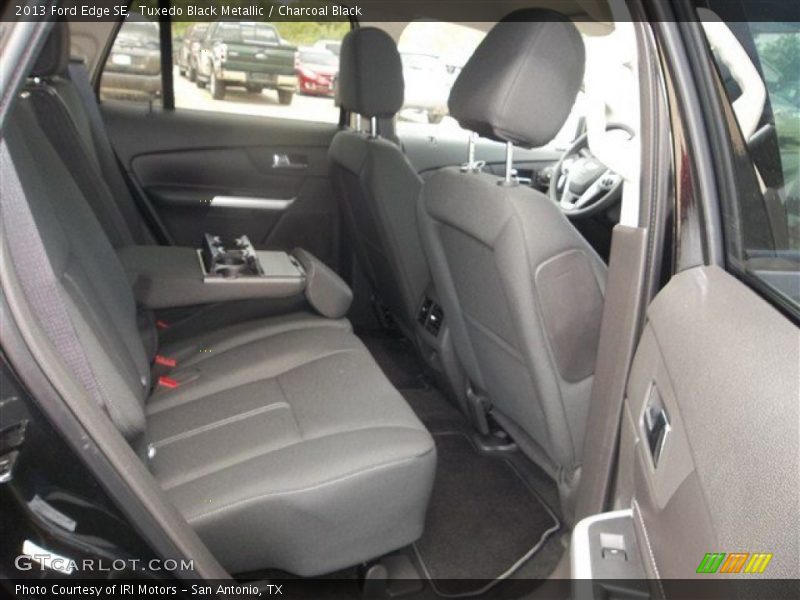 Tuxedo Black Metallic / Charcoal Black 2013 Ford Edge SE