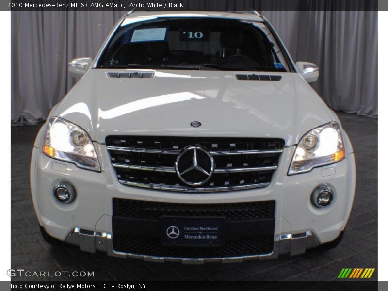 Arctic White / Black 2010 Mercedes-Benz ML 63 AMG 4Matic