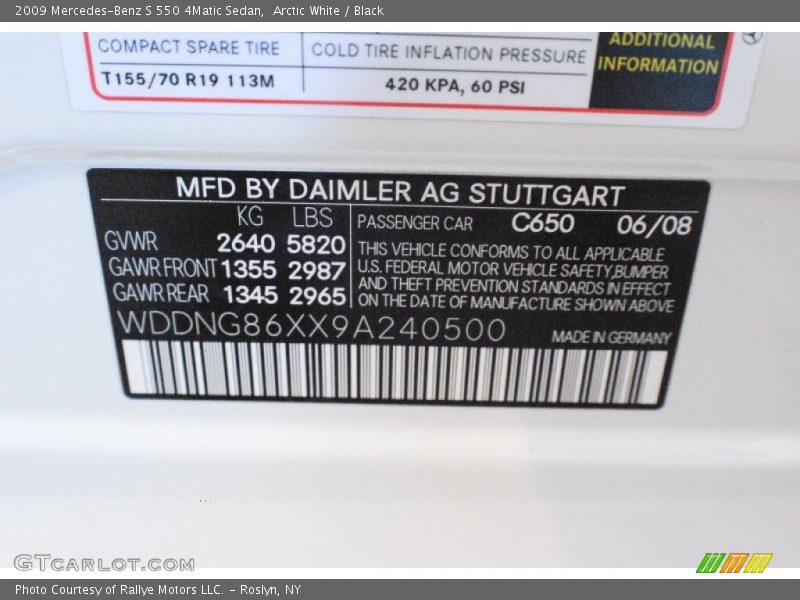 Arctic White / Black 2009 Mercedes-Benz S 550 4Matic Sedan