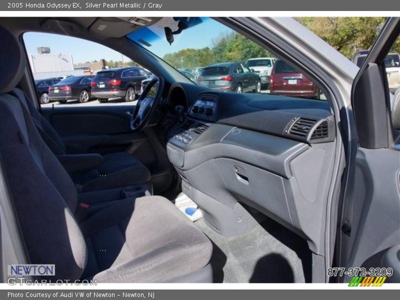 Silver Pearl Metallic / Gray 2005 Honda Odyssey EX