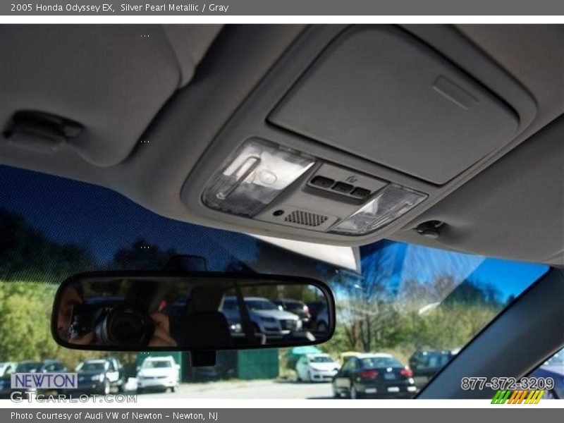 Silver Pearl Metallic / Gray 2005 Honda Odyssey EX