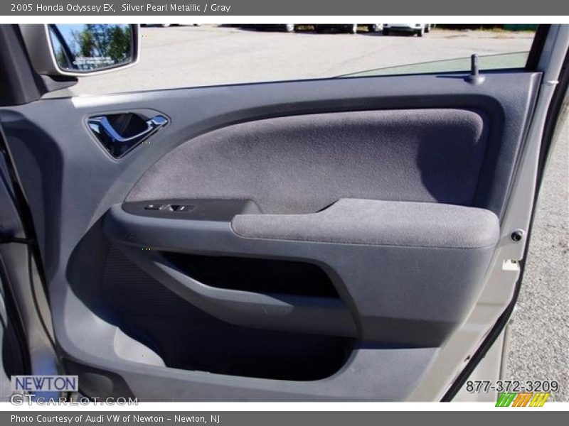 Silver Pearl Metallic / Gray 2005 Honda Odyssey EX