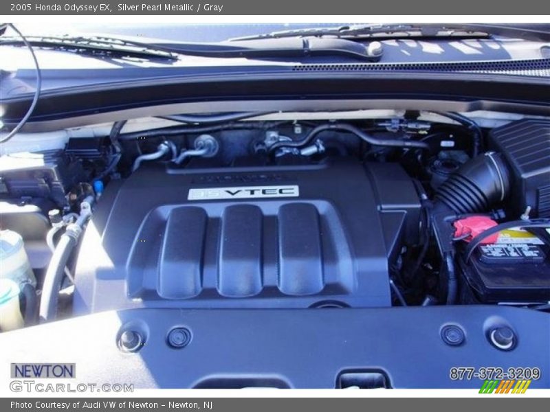 Silver Pearl Metallic / Gray 2005 Honda Odyssey EX