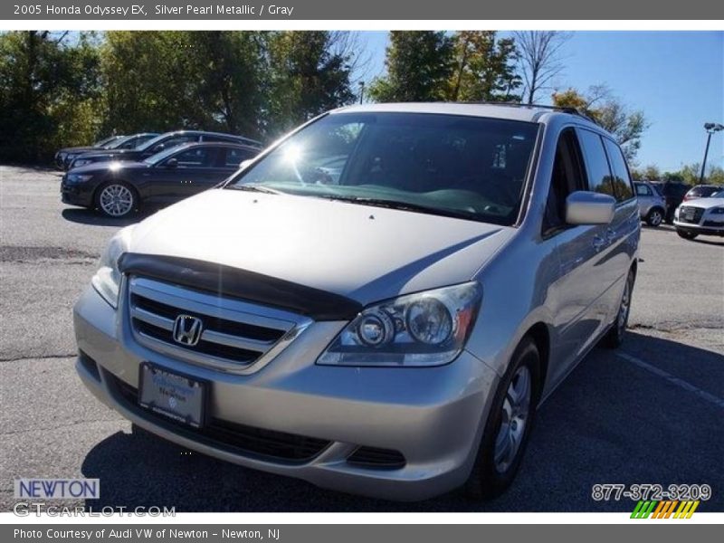 Silver Pearl Metallic / Gray 2005 Honda Odyssey EX