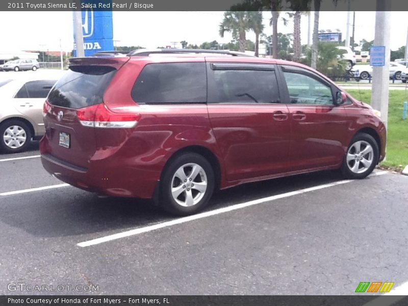 Salsa Red Pearl / Bisque 2011 Toyota Sienna LE