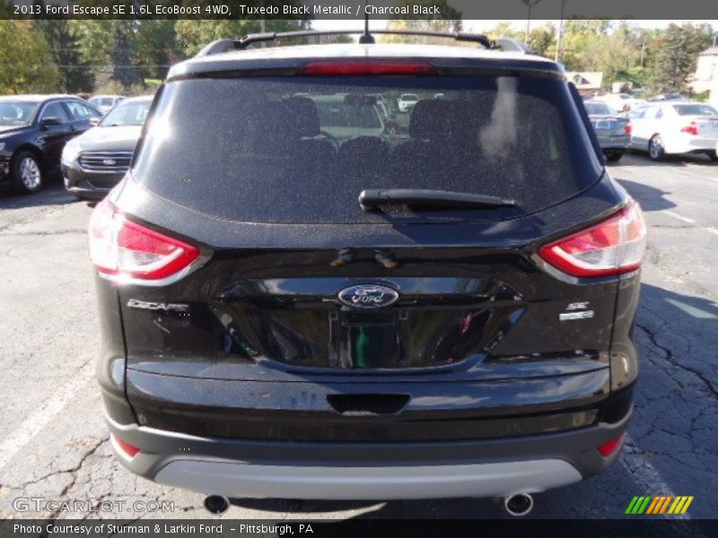 Tuxedo Black Metallic / Charcoal Black 2013 Ford Escape SE 1.6L EcoBoost 4WD