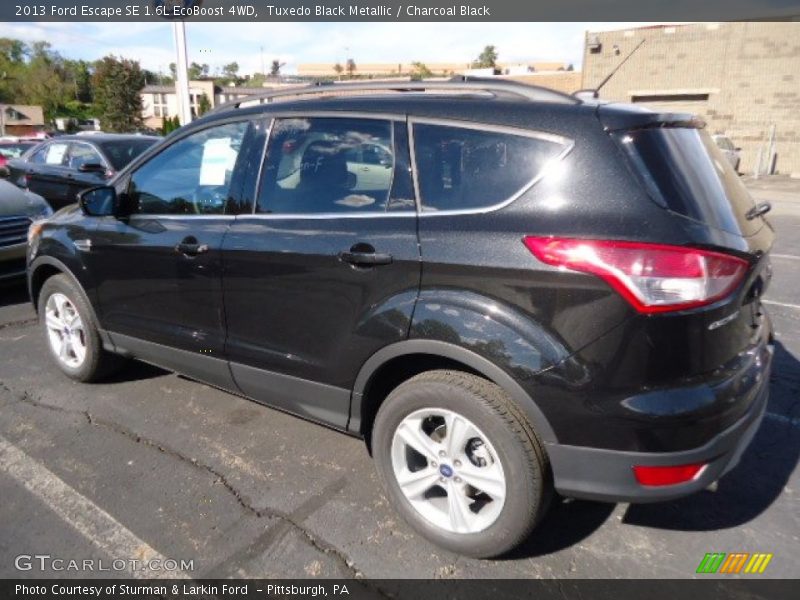 Tuxedo Black Metallic / Charcoal Black 2013 Ford Escape SE 1.6L EcoBoost 4WD
