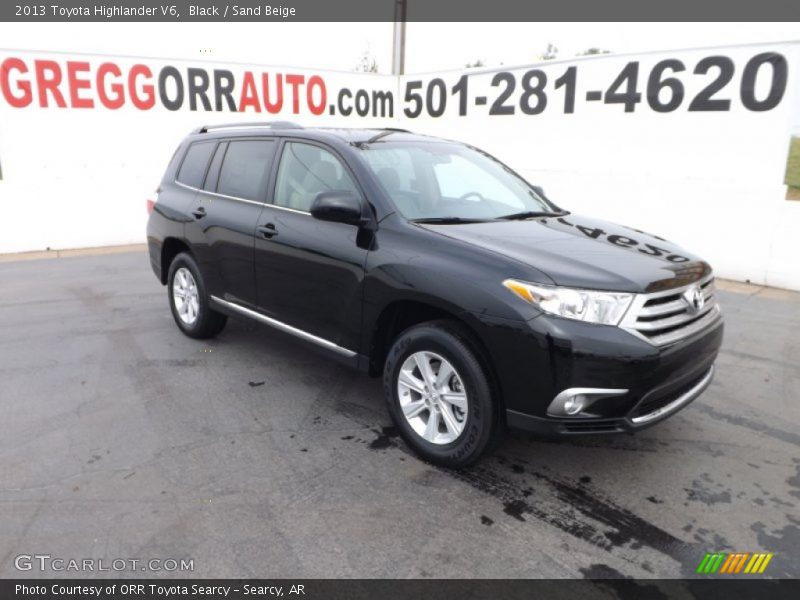 Black / Sand Beige 2013 Toyota Highlander V6