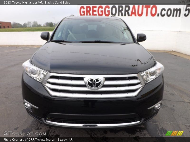 Black / Sand Beige 2013 Toyota Highlander V6