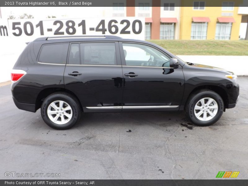 Black / Sand Beige 2013 Toyota Highlander V6