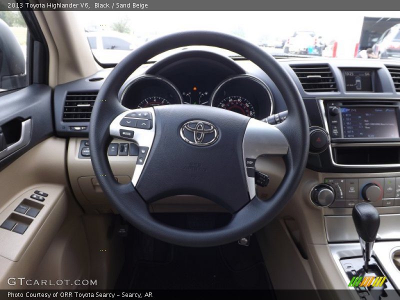 Black / Sand Beige 2013 Toyota Highlander V6