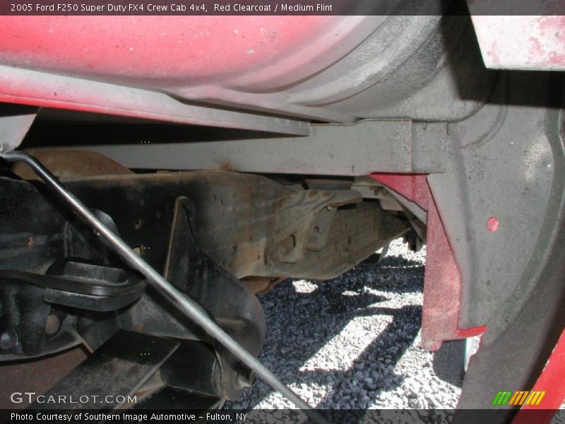 Red Clearcoat / Medium Flint 2005 Ford F250 Super Duty FX4 Crew Cab 4x4