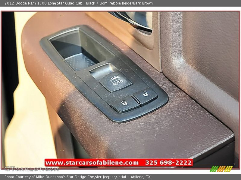 Black / Light Pebble Beige/Bark Brown 2012 Dodge Ram 1500 Lone Star Quad Cab