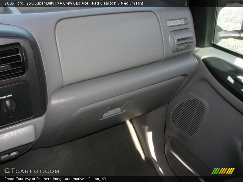 Red Clearcoat / Medium Flint 2005 Ford F250 Super Duty FX4 Crew Cab 4x4