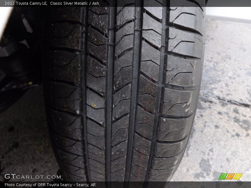 Classic Silver Metallic / Ash 2012 Toyota Camry LE