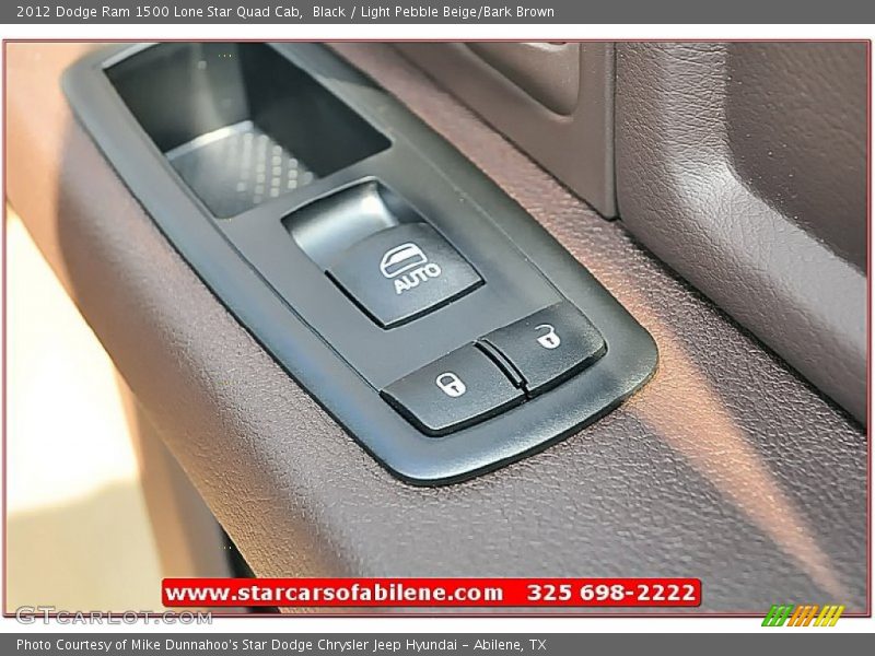 Black / Light Pebble Beige/Bark Brown 2012 Dodge Ram 1500 Lone Star Quad Cab