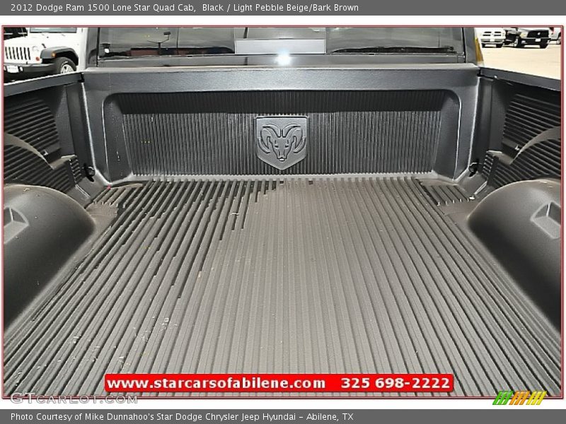 Black / Light Pebble Beige/Bark Brown 2012 Dodge Ram 1500 Lone Star Quad Cab