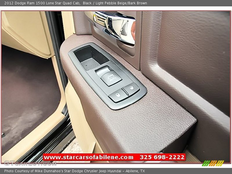 Black / Light Pebble Beige/Bark Brown 2012 Dodge Ram 1500 Lone Star Quad Cab